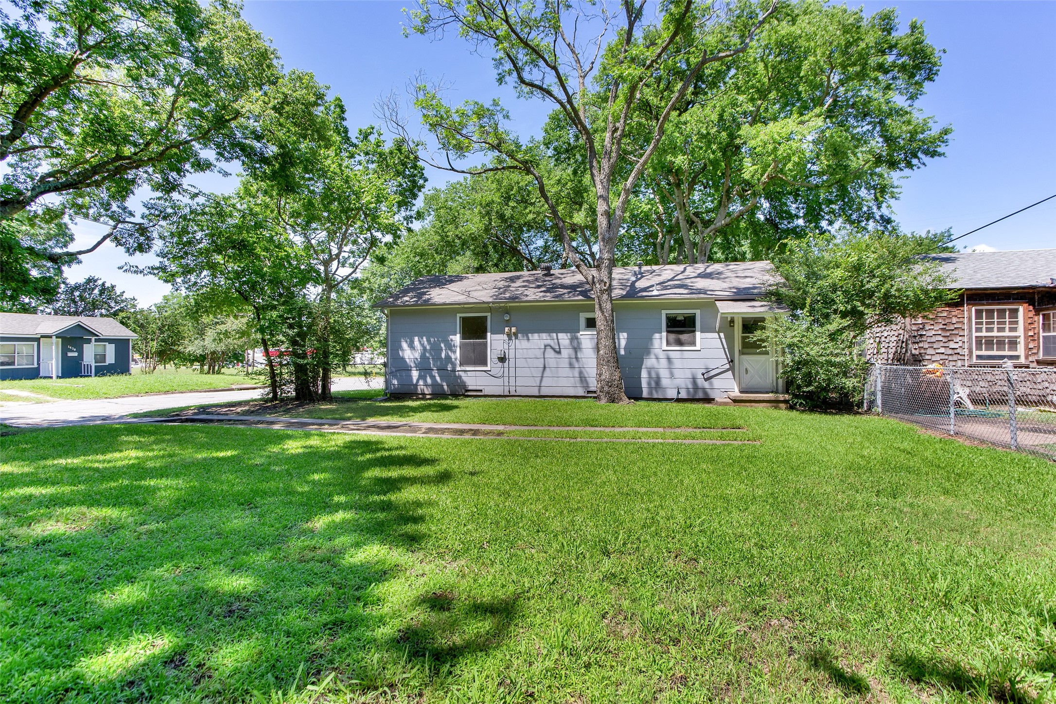 203 N Tolbert Avenue Sherman TX 75092