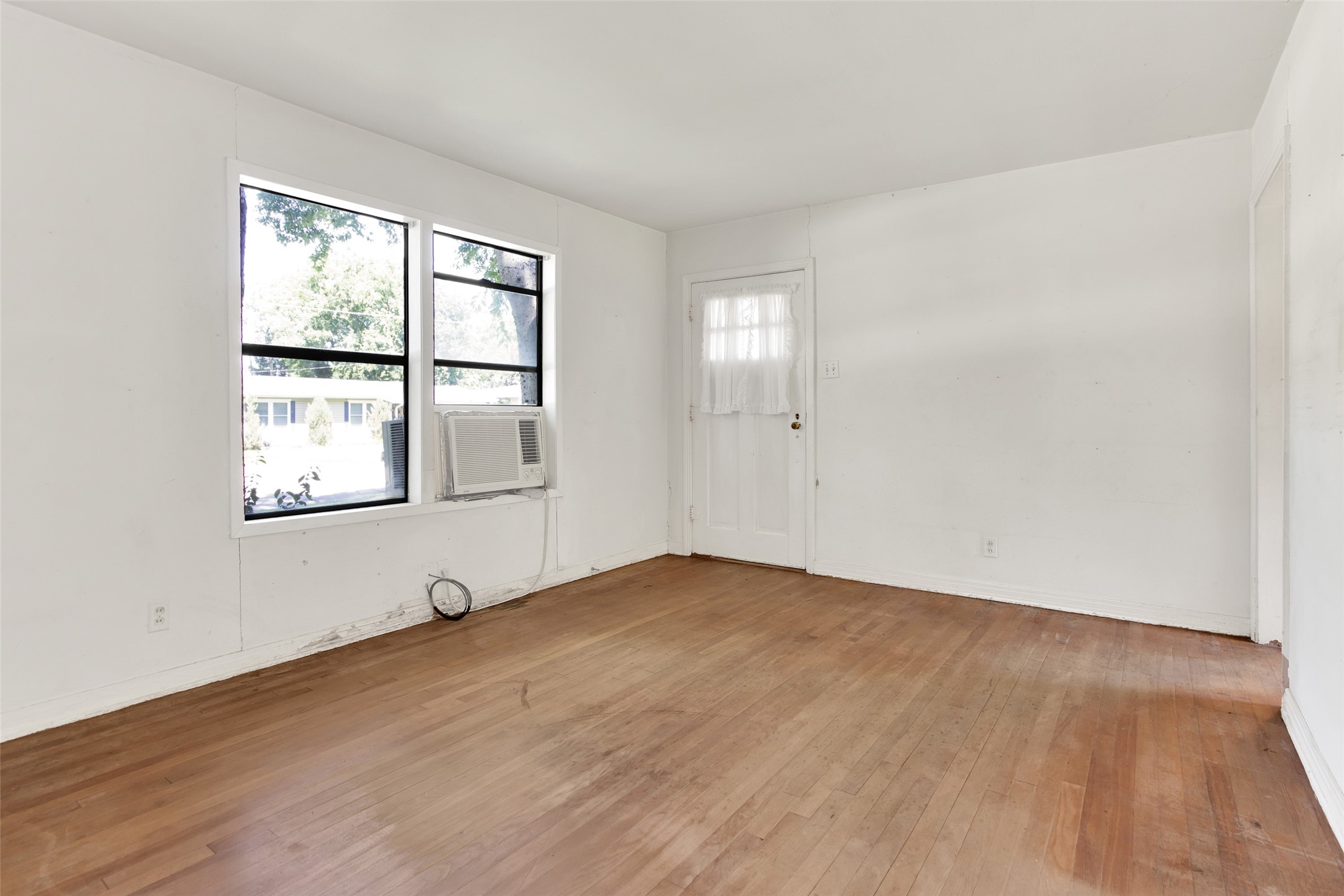 203 N Tolbert Avenue Sherman TX 75092