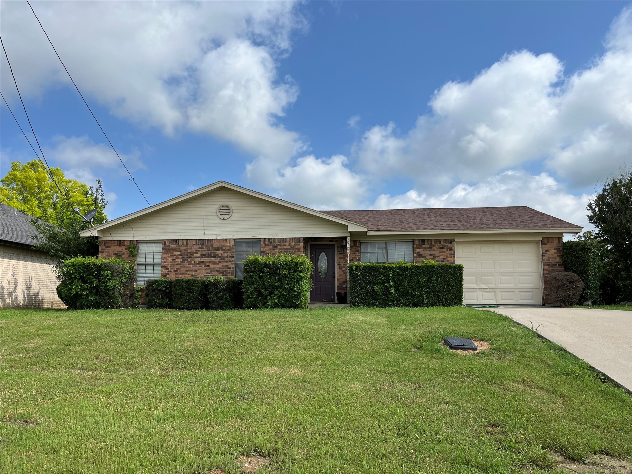 905 Thompson Street Bridgeport TX 76426