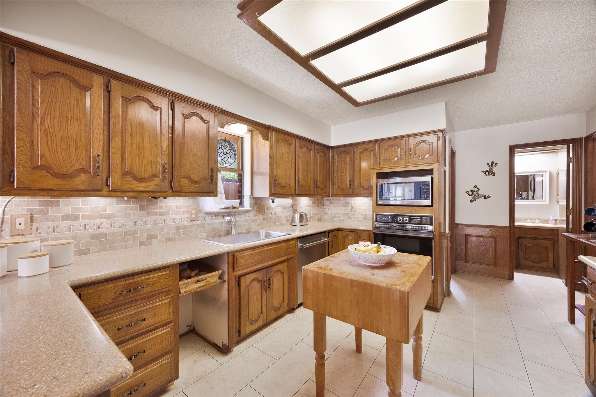 1601 Fairway Circle Garland TX 75043