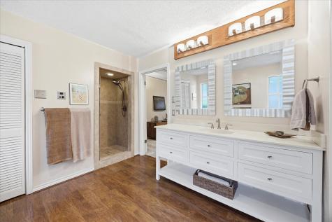 1601 Fairway Circle Garland TX 75043