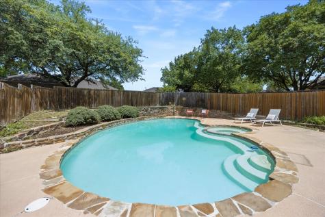 1601 Fairway Circle Garland TX 75043