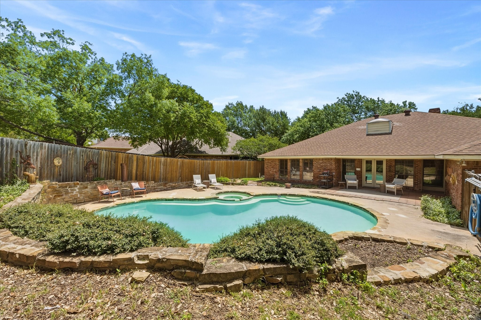 1601 Fairway Circle Garland TX 75043