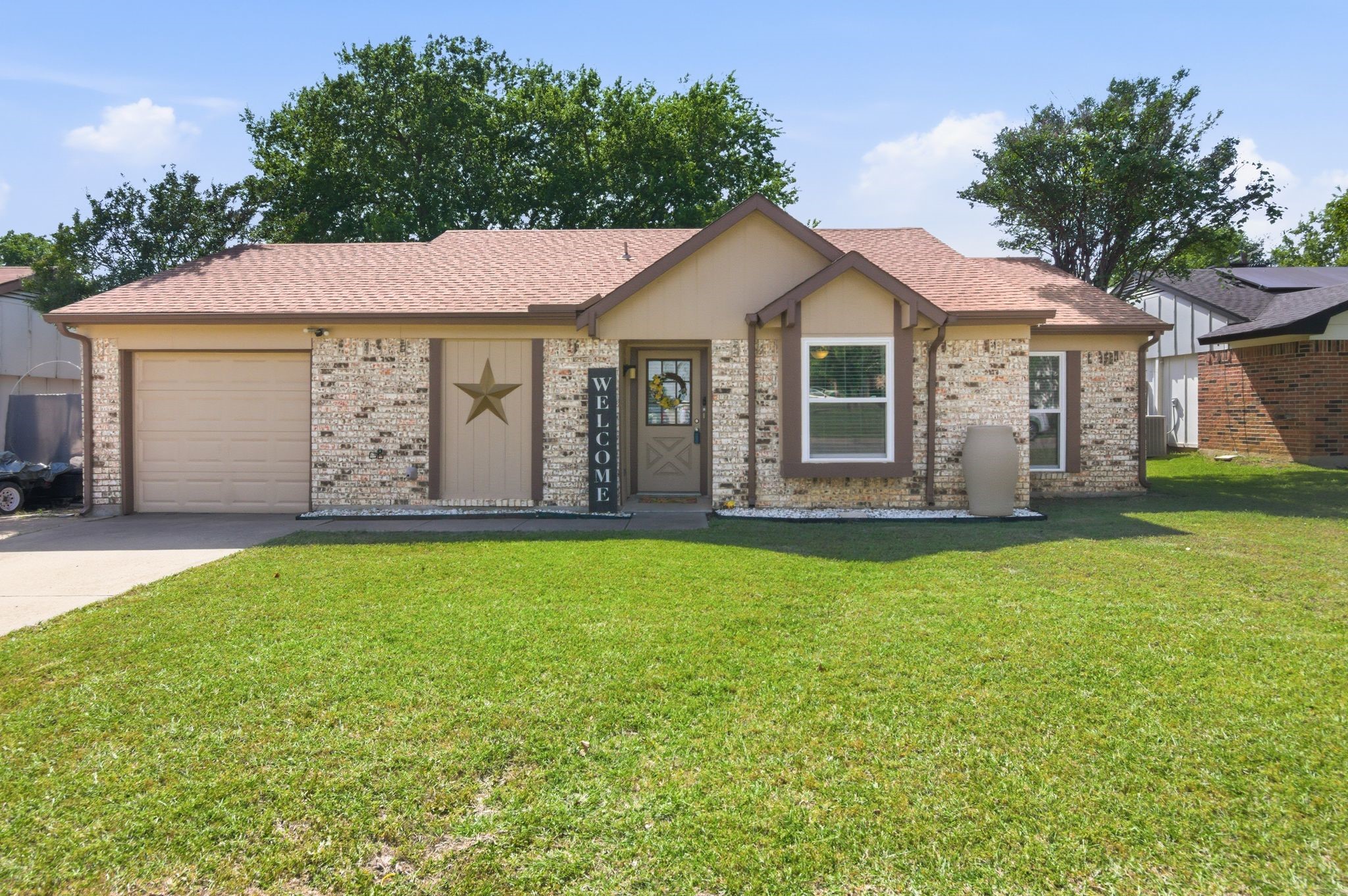 5665 Whitley Road Haltom City TX 76148