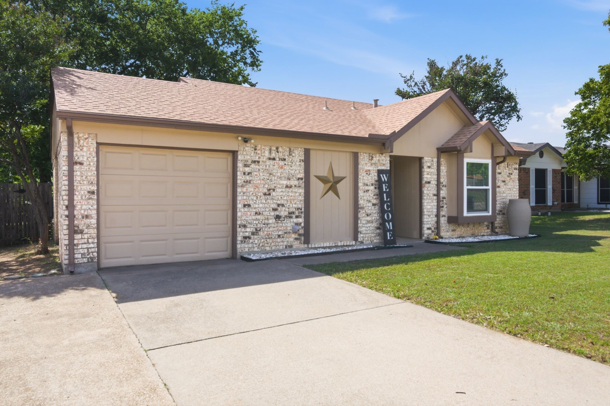 5665 Whitley Road Haltom City TX 76148
