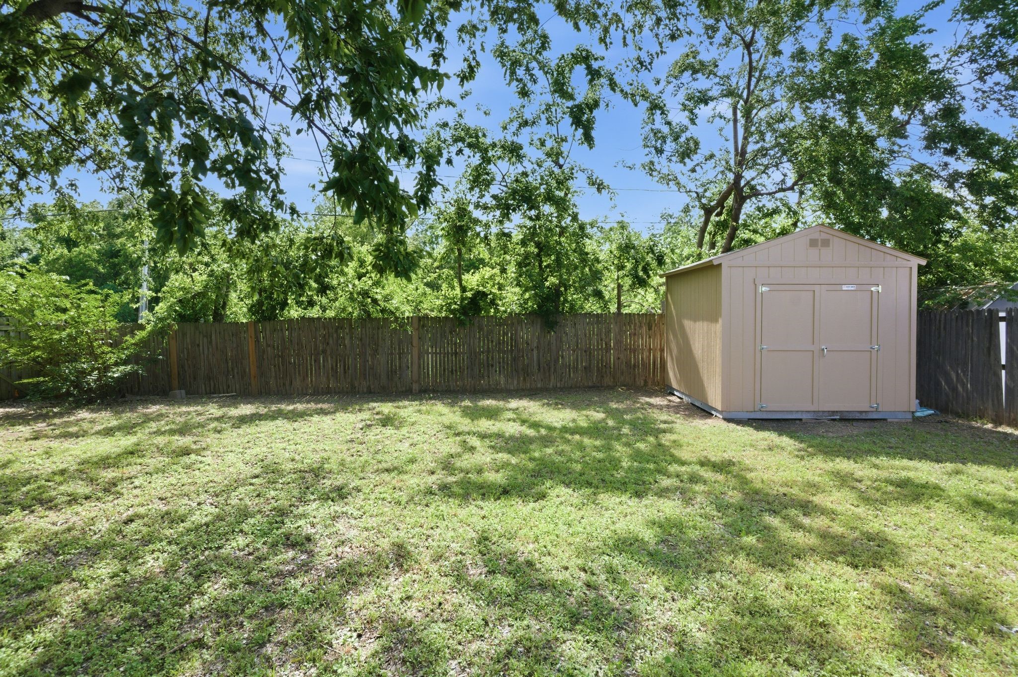 5665 Whitley Road Haltom City TX 76148