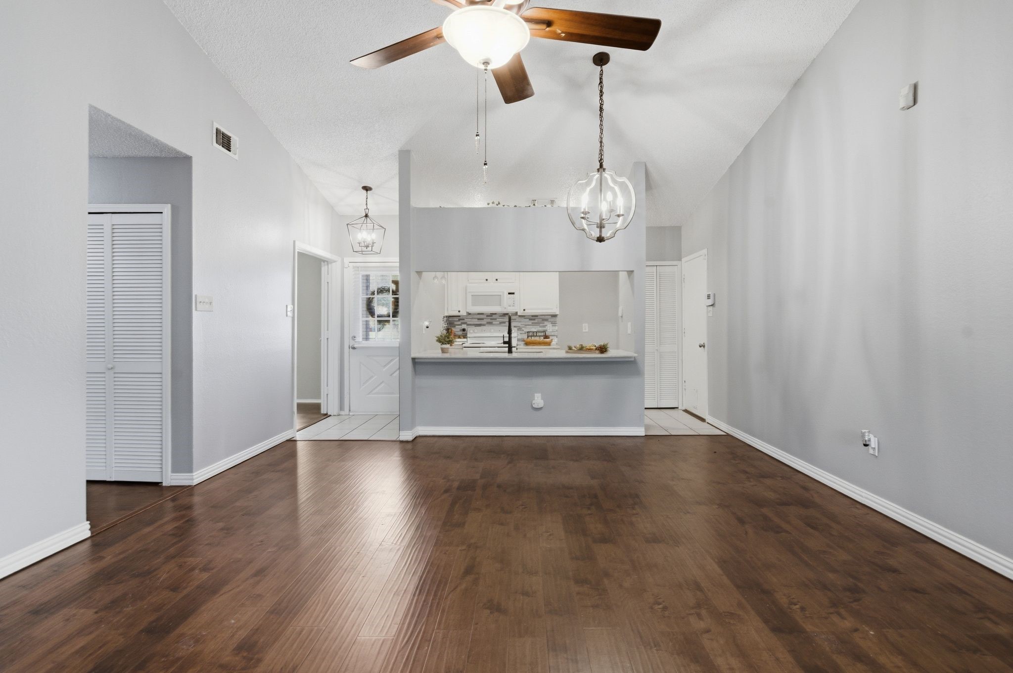 5665 Whitley Road Haltom City TX 76148