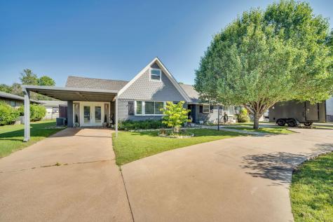 1104 Sheridan Lane Cleburne TX 76033