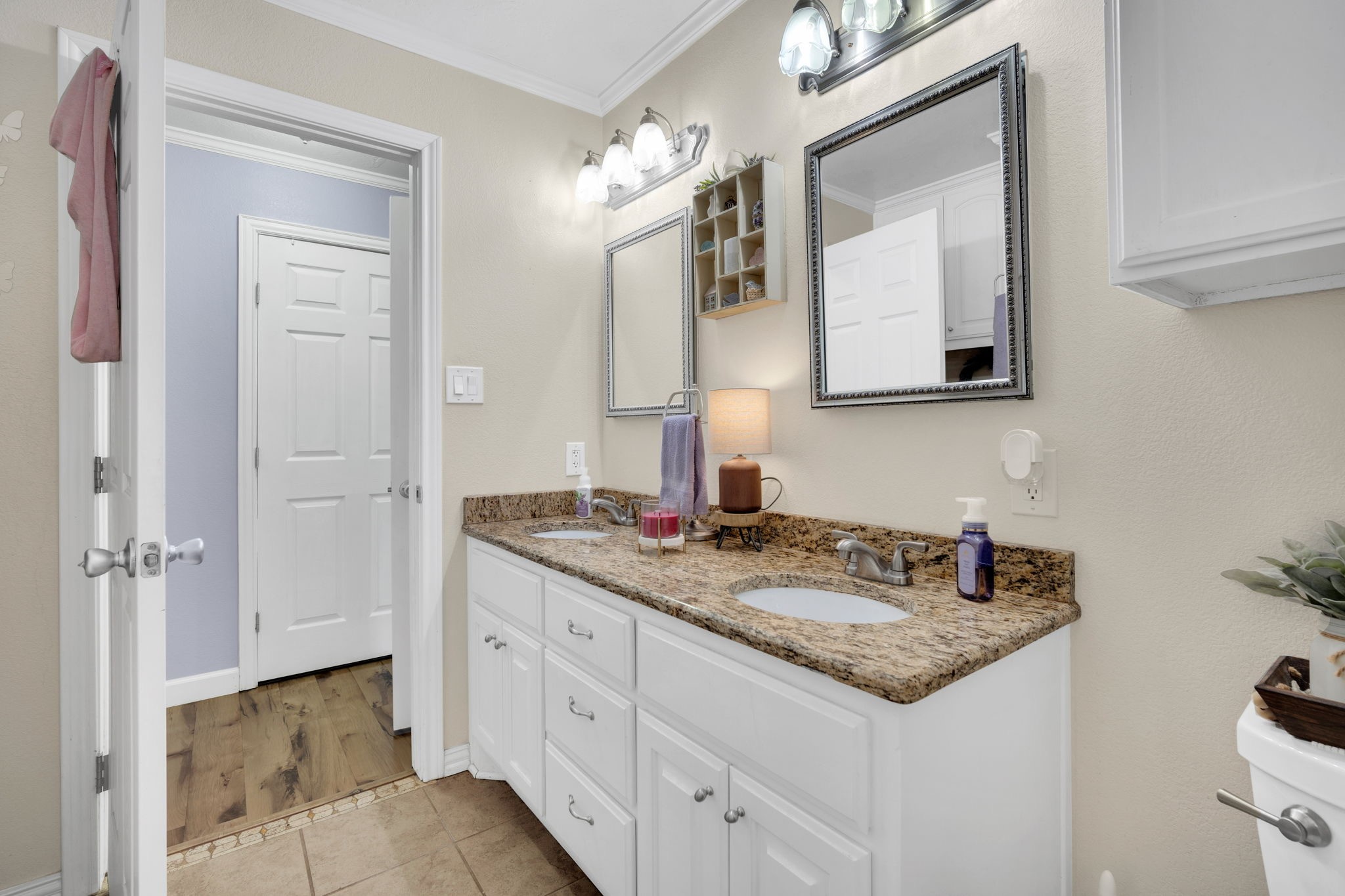 1104 Sheridan Lane Cleburne TX 76033