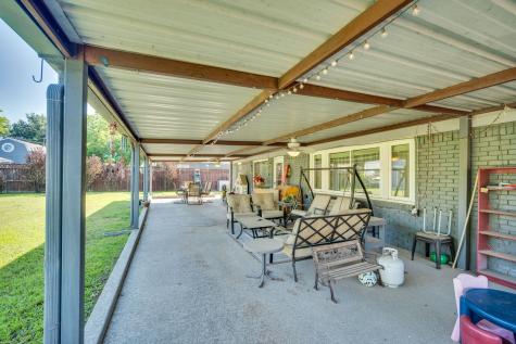 1104 Sheridan Lane Cleburne TX 76033