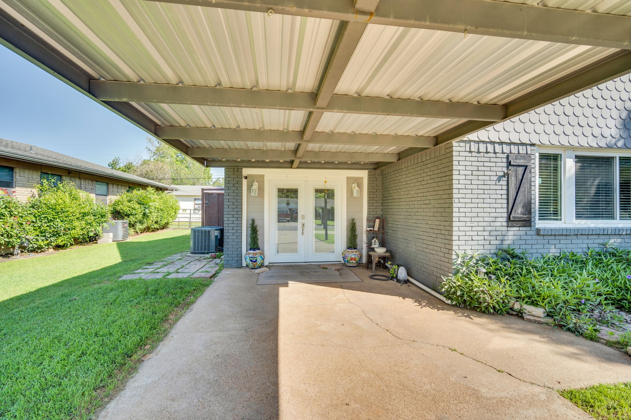 1104 Sheridan Lane Cleburne TX 76033