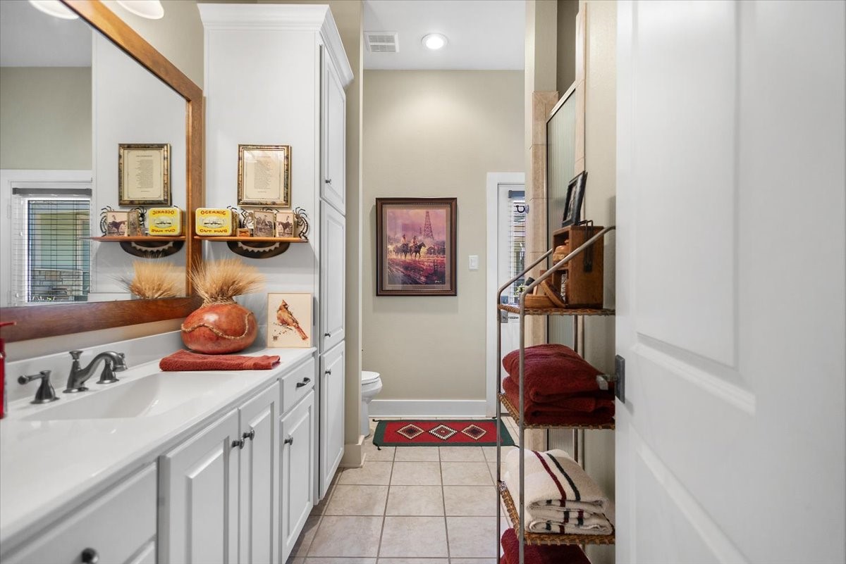 24050 Red Azalea Lindale TX 75771