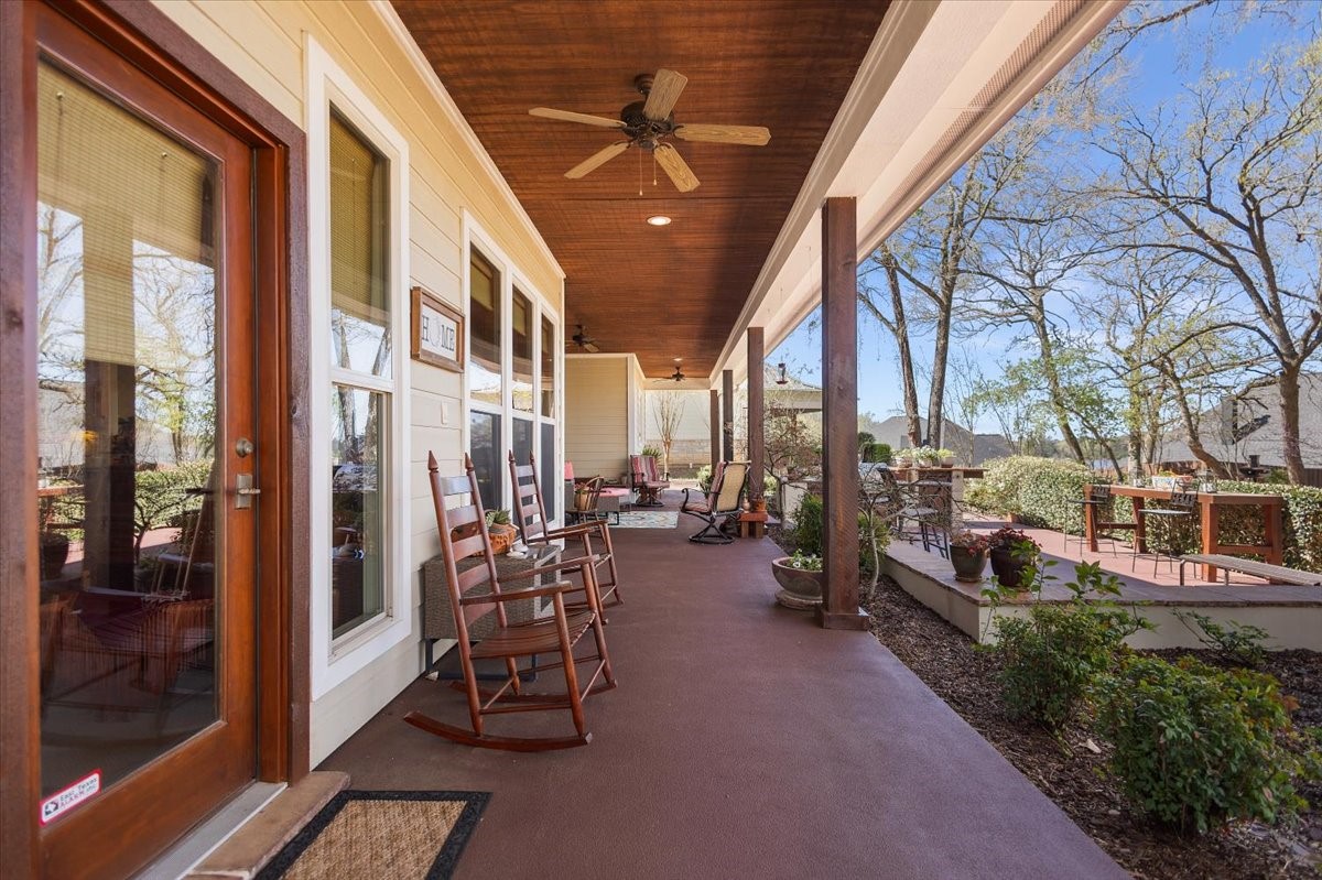 24050 Red Azalea Lindale TX 75771