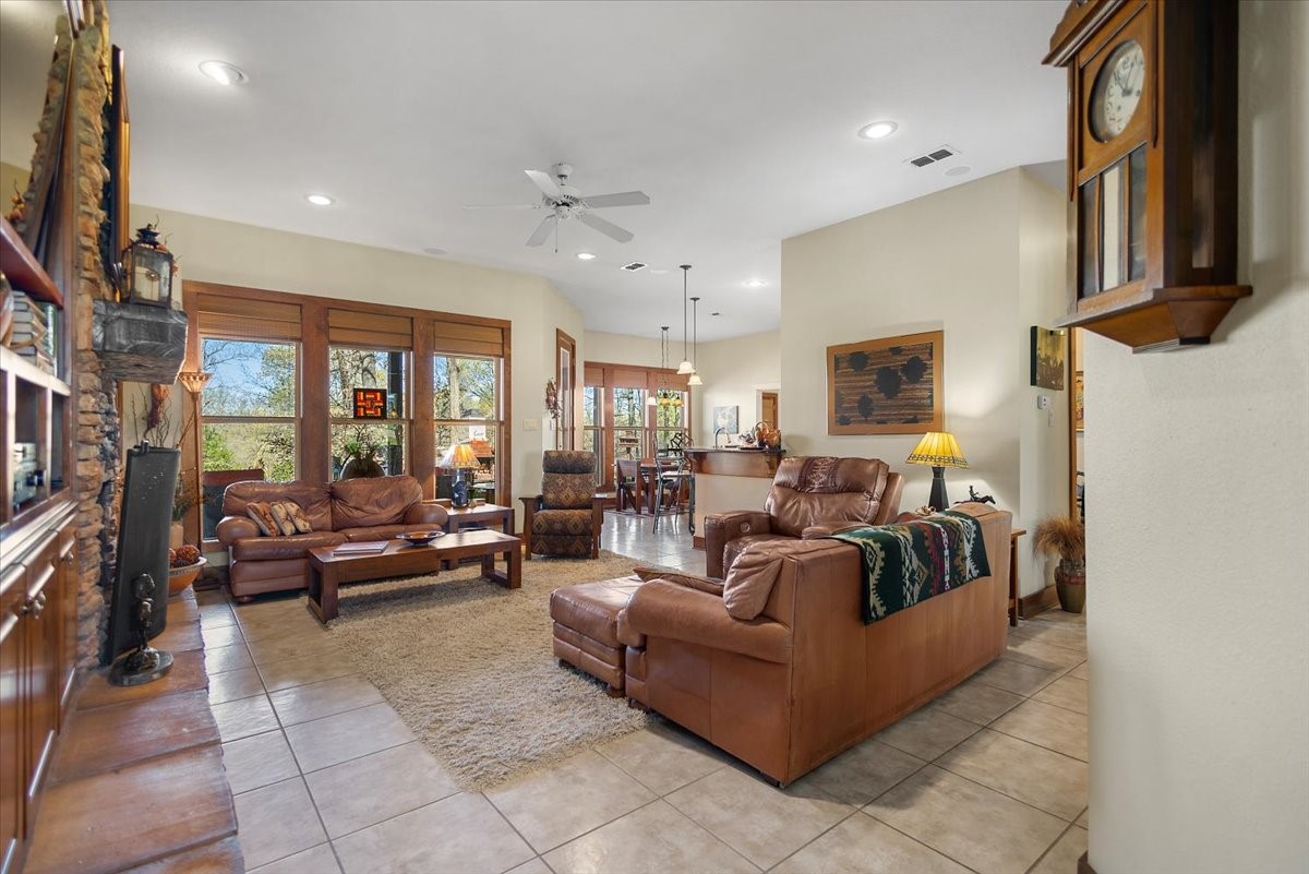 24050 Red Azalea Lindale TX 75771