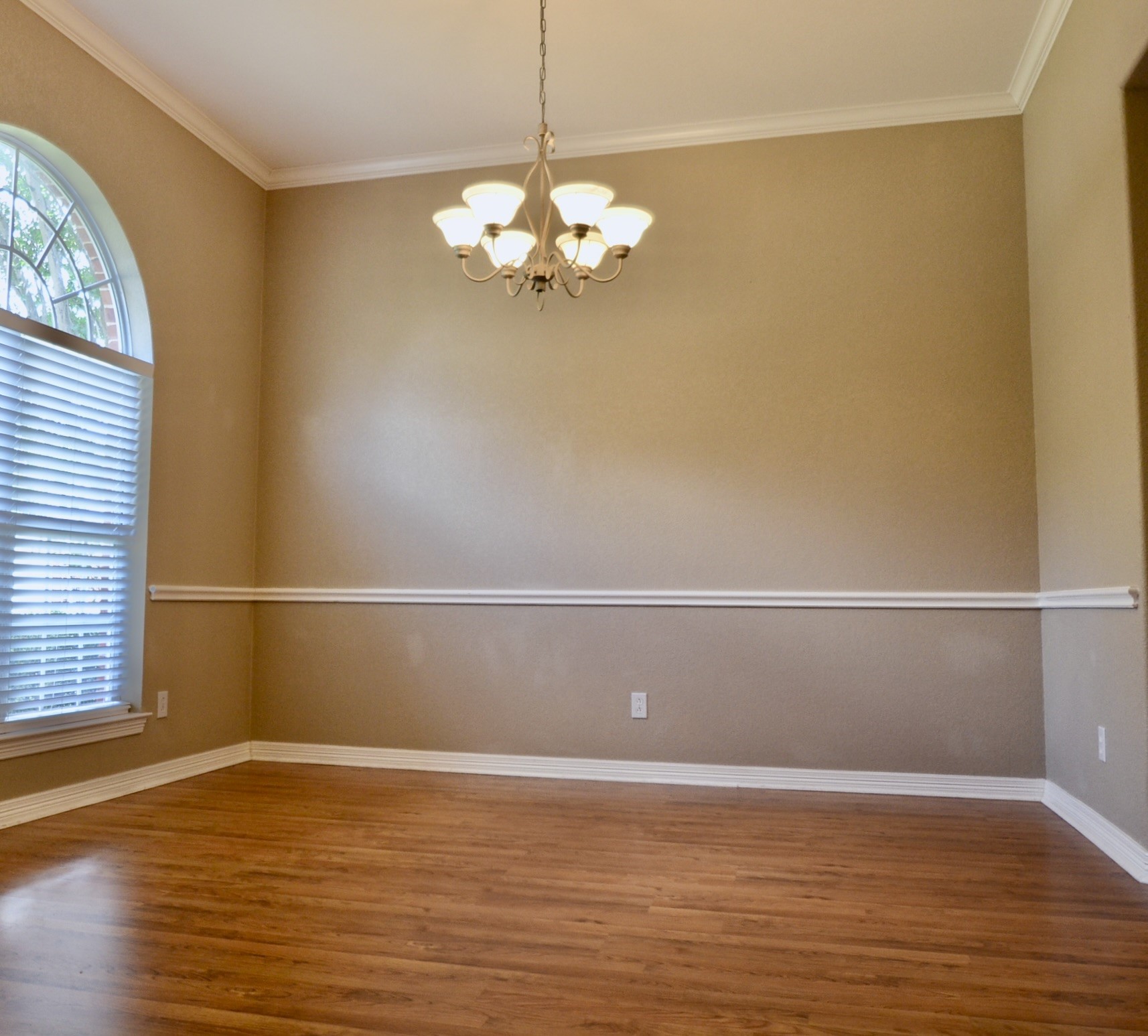 924 Lands End Cove Hewitt TX 76643