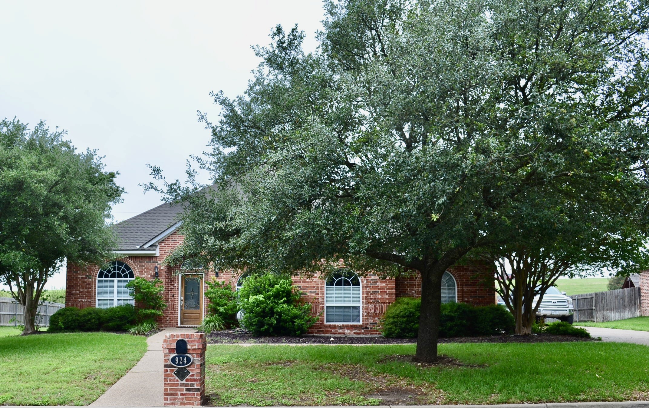 924 Lands End Cove Hewitt TX 76643