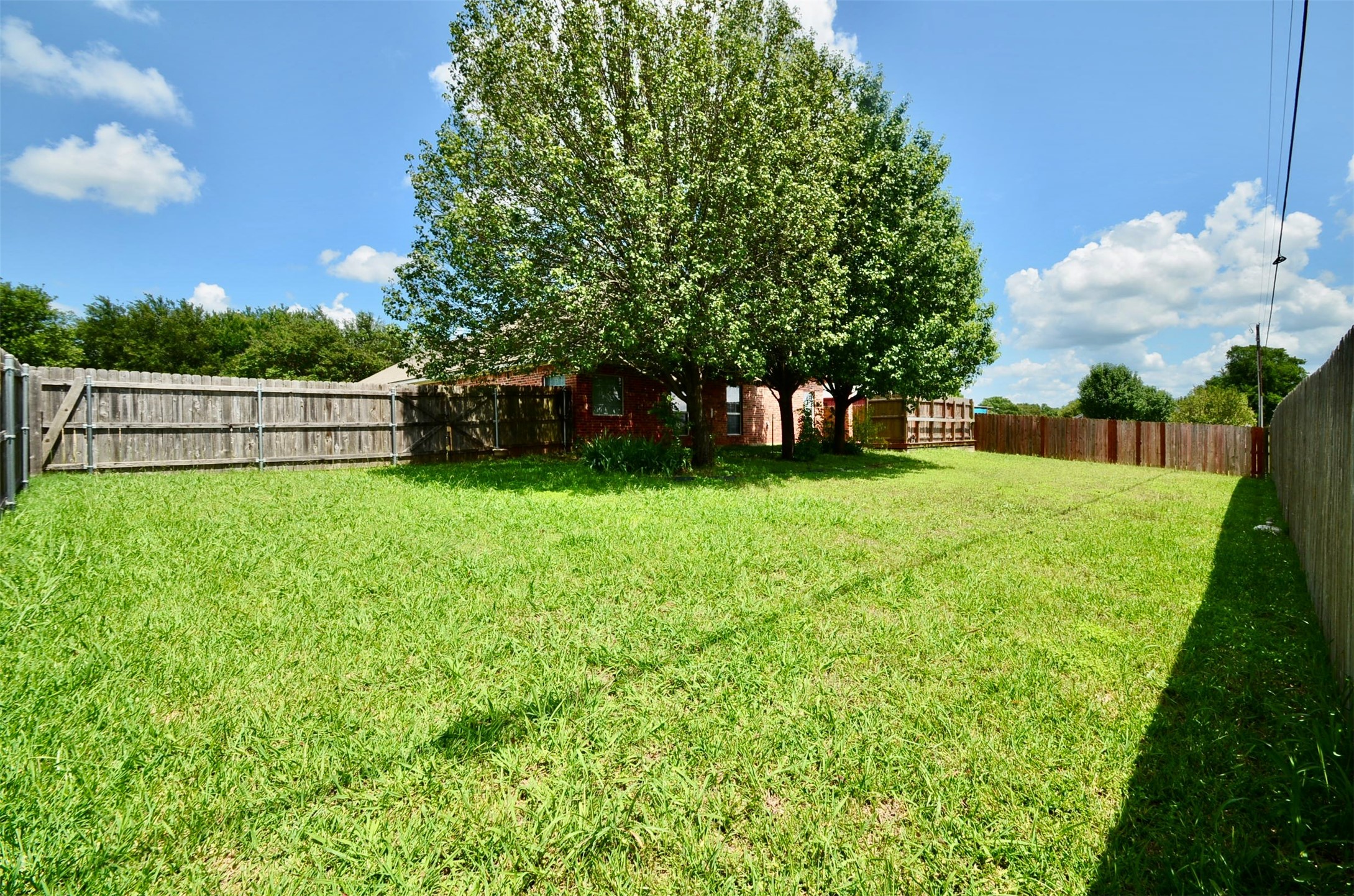 924 Lands End Cove Hewitt TX 76643