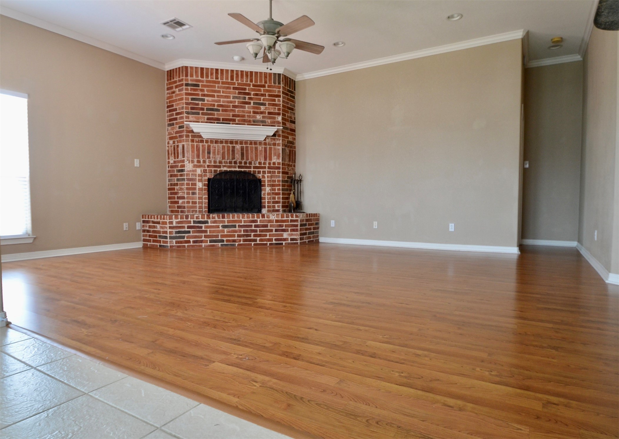 924 Lands End Cove Hewitt TX 76643