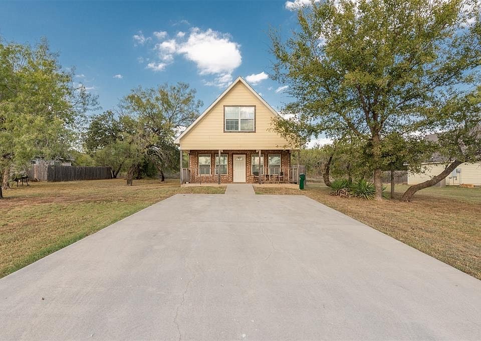 10918 Shady Oaks Drive Runaway Bay TX 76426