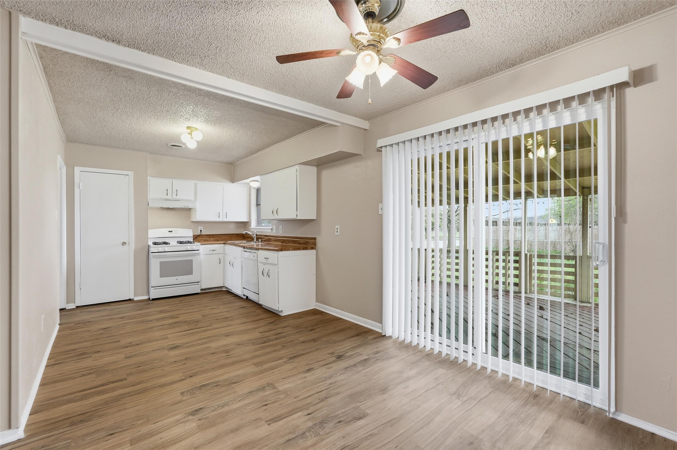 2502 Wanda Drive Mesquite TX 75149