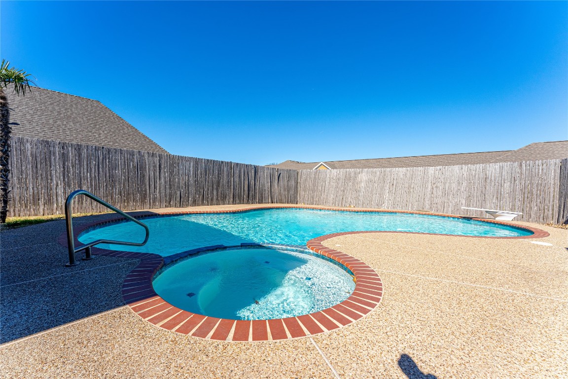 117 Indian Hills Drive Waxahachie TX 75165