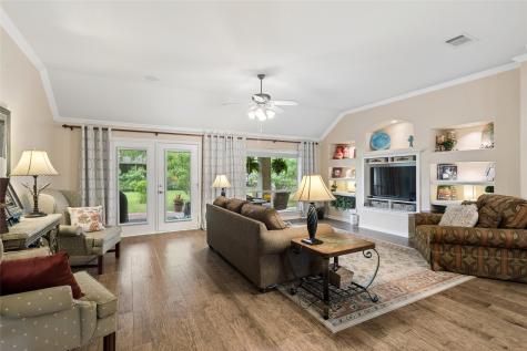 9300 Malibu Court Denton TX 76207