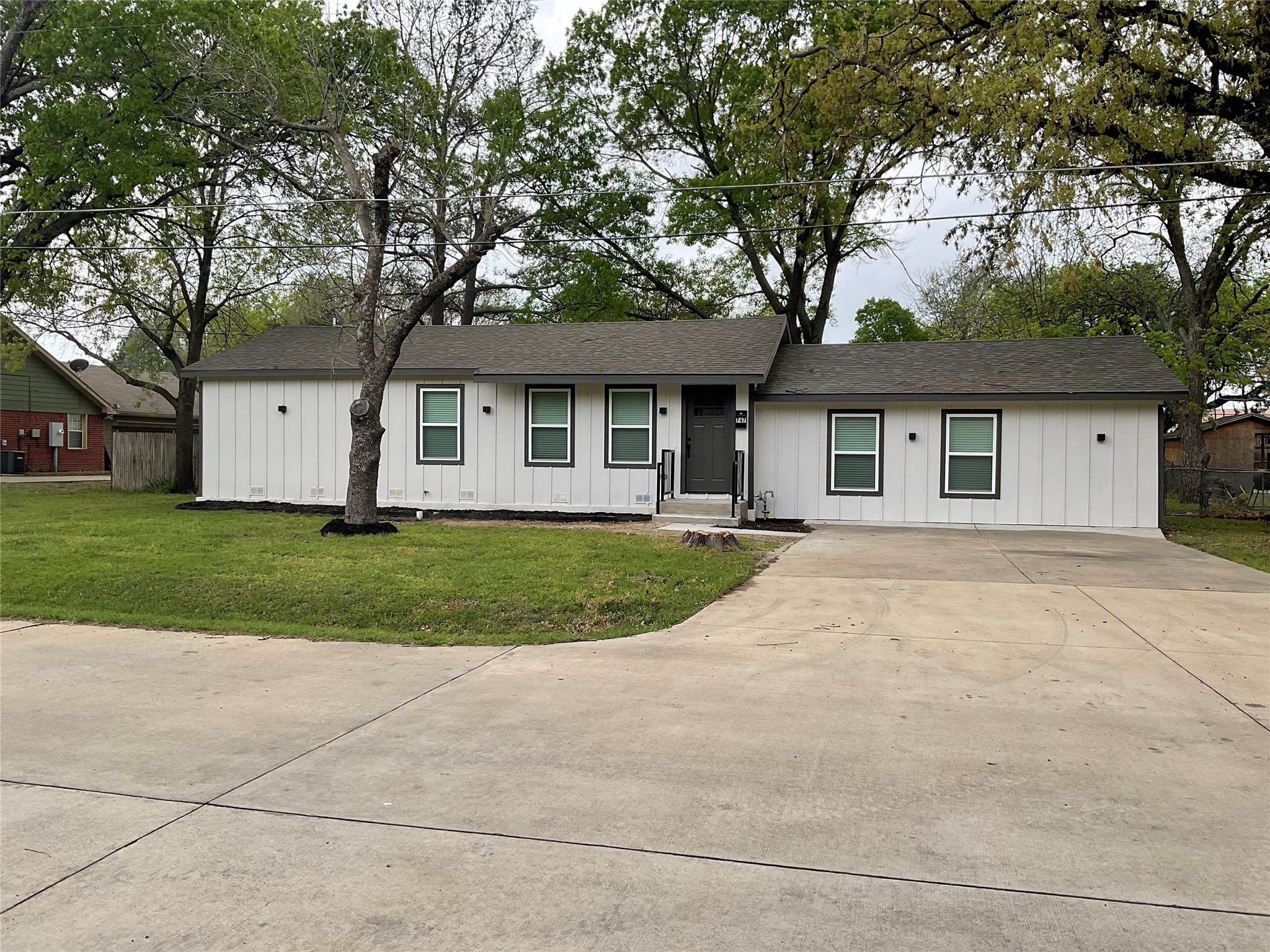747 S Poydras Street Lewisville TX 75057