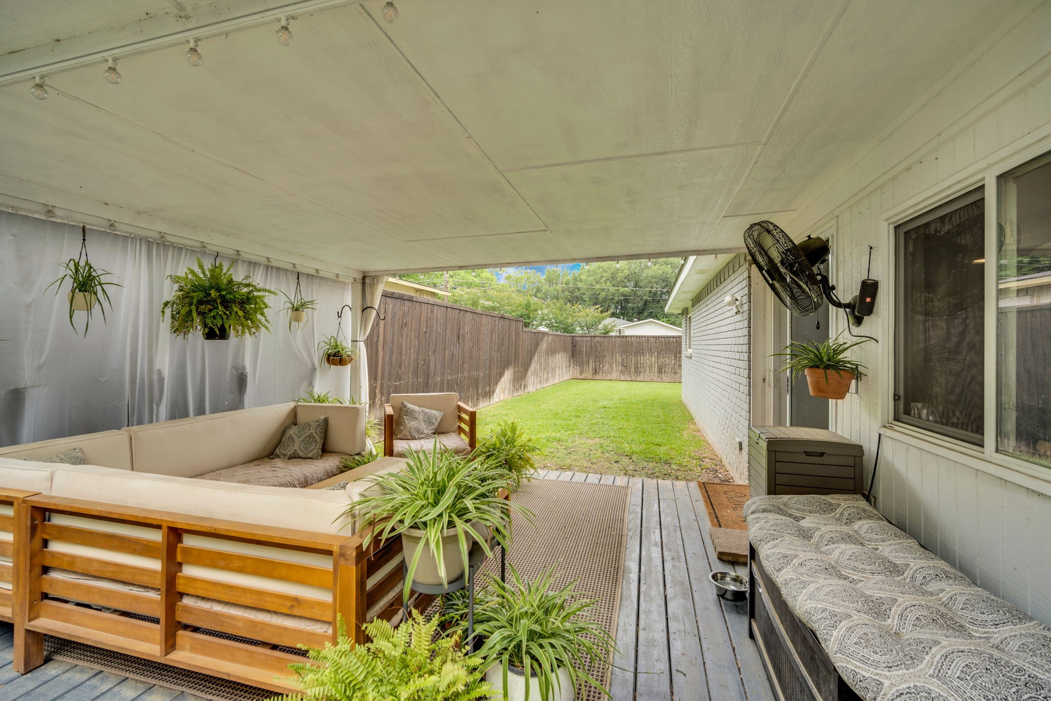 10810 Wallbrook Drive Dallas TX 75238
