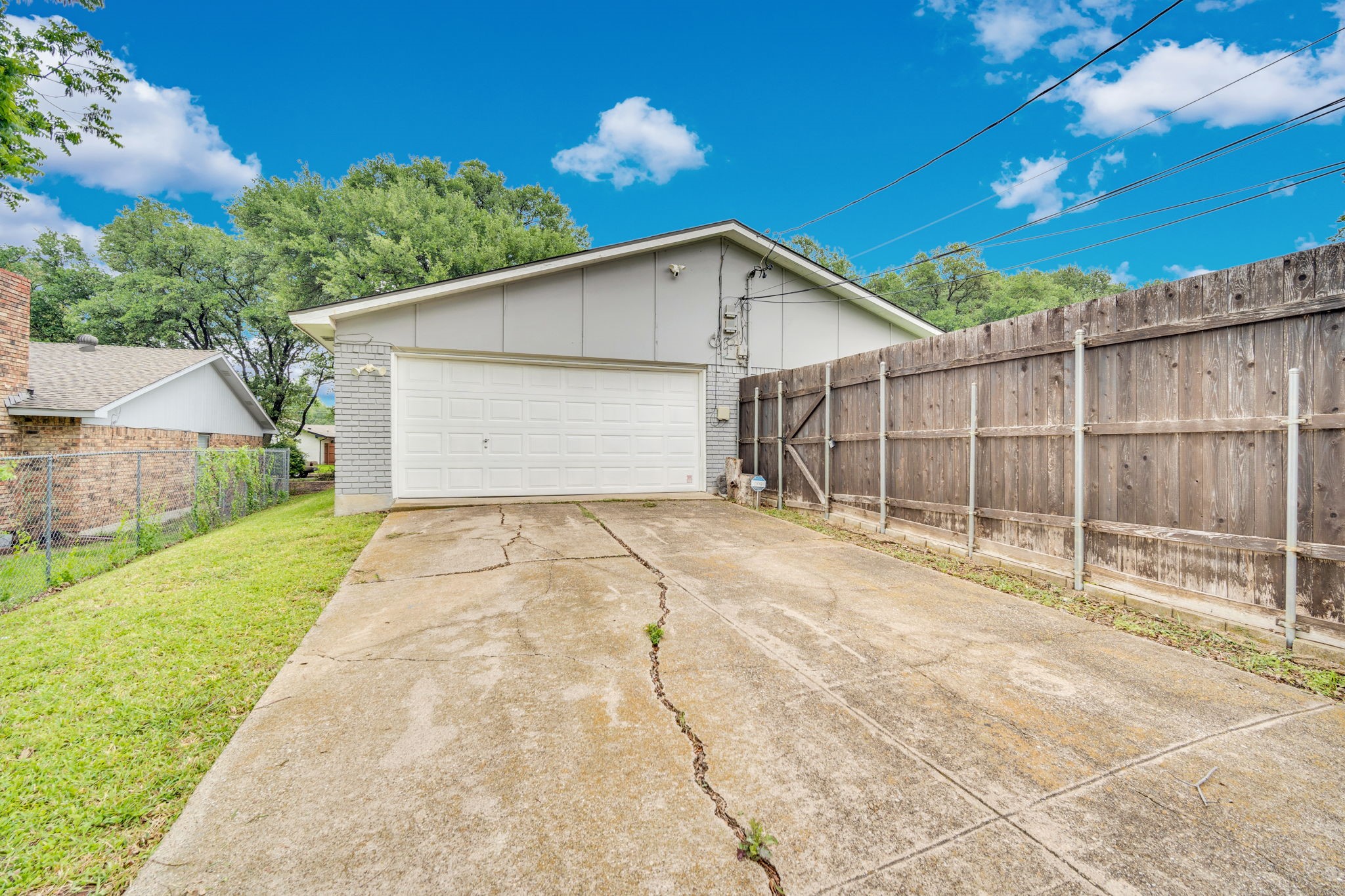 10810 Wallbrook Drive Dallas TX 75238