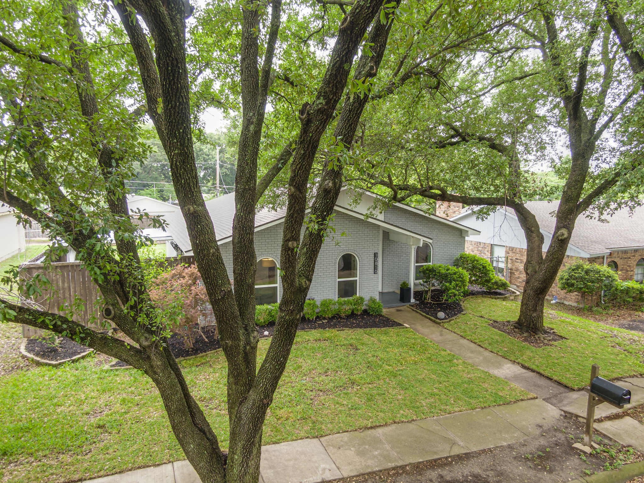 10810 Wallbrook Drive Dallas TX 75238