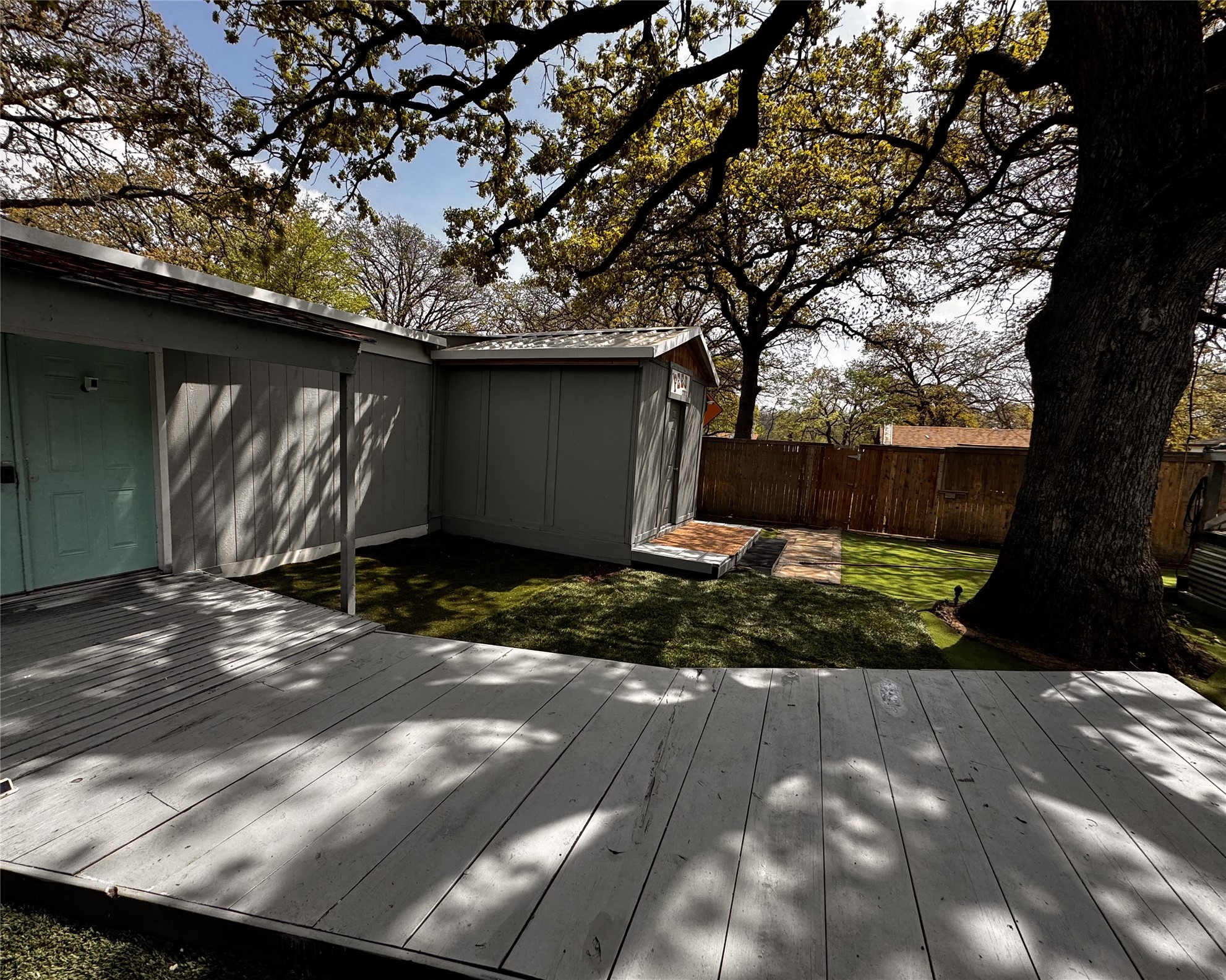 3020 Delaware Trail Lake Worth TX 76135