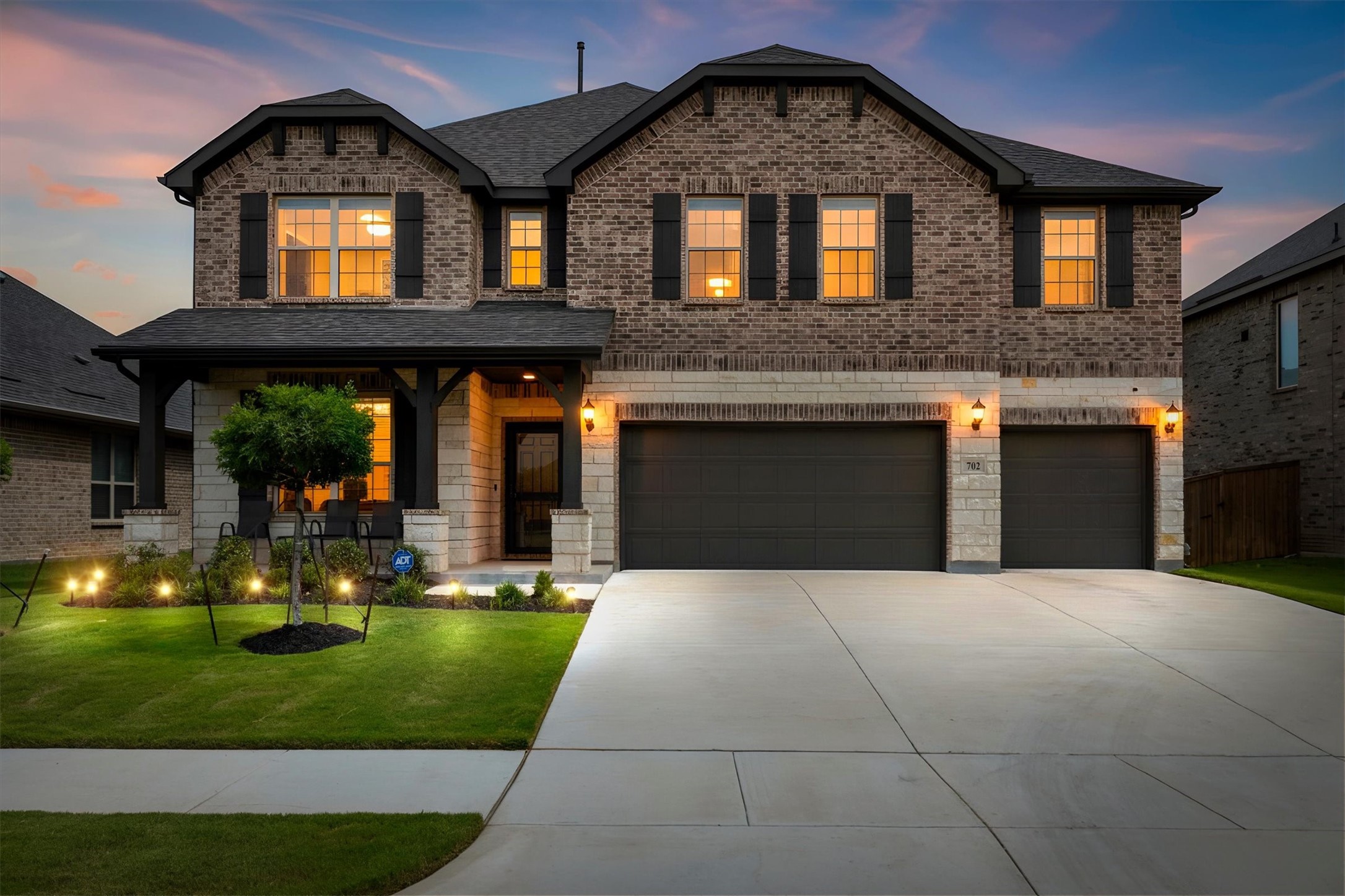 702 Matador Lane Arlington TX 76002
