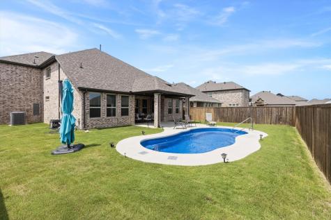 702 Matador Lane Arlington TX 76002
