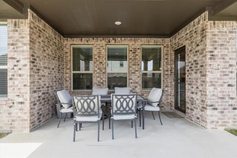 702 Matador Lane Arlington TX 76002