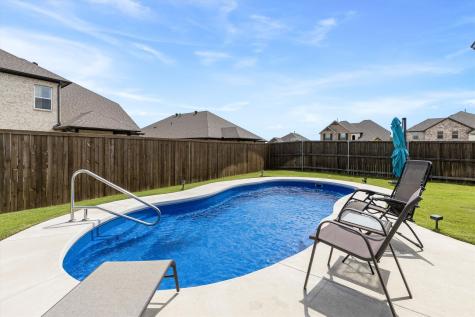 702 Matador Lane Arlington TX 76002