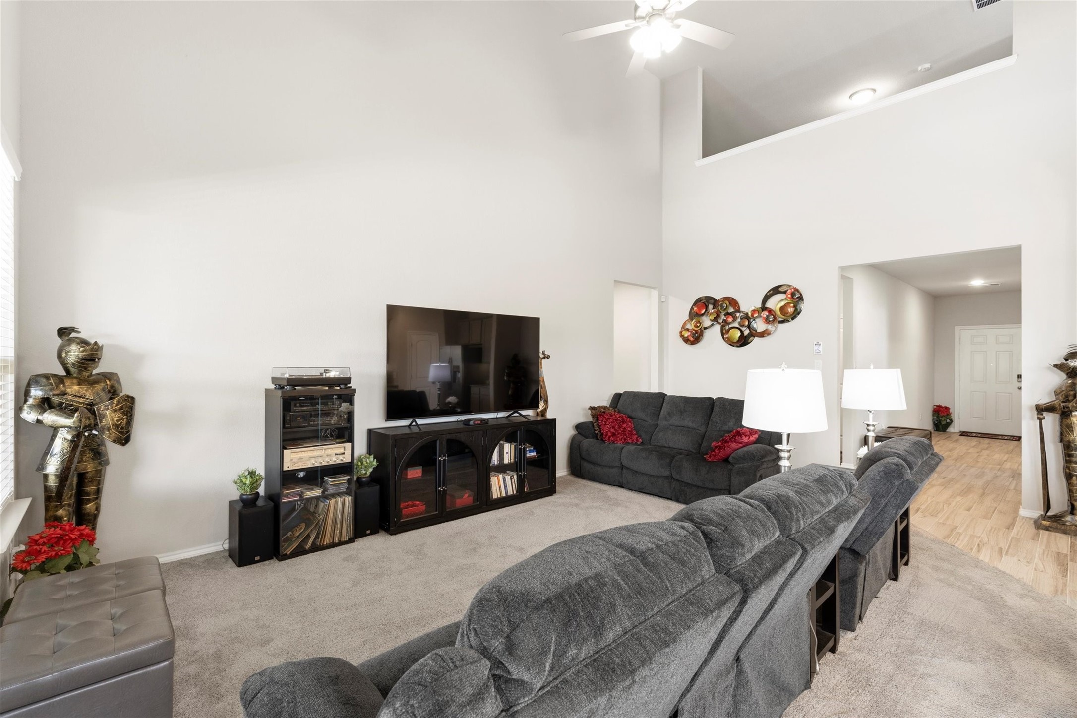 702 Matador Lane Arlington TX 76002