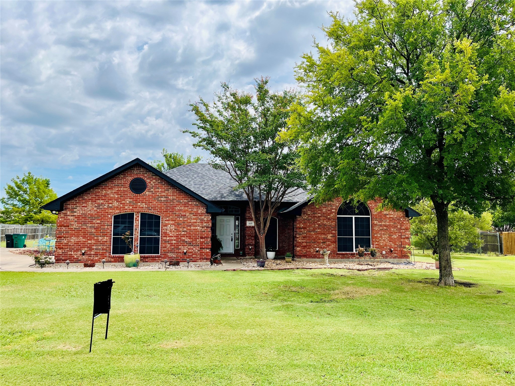 1117 W Sharpshire Drive Waxahachie TX 75165