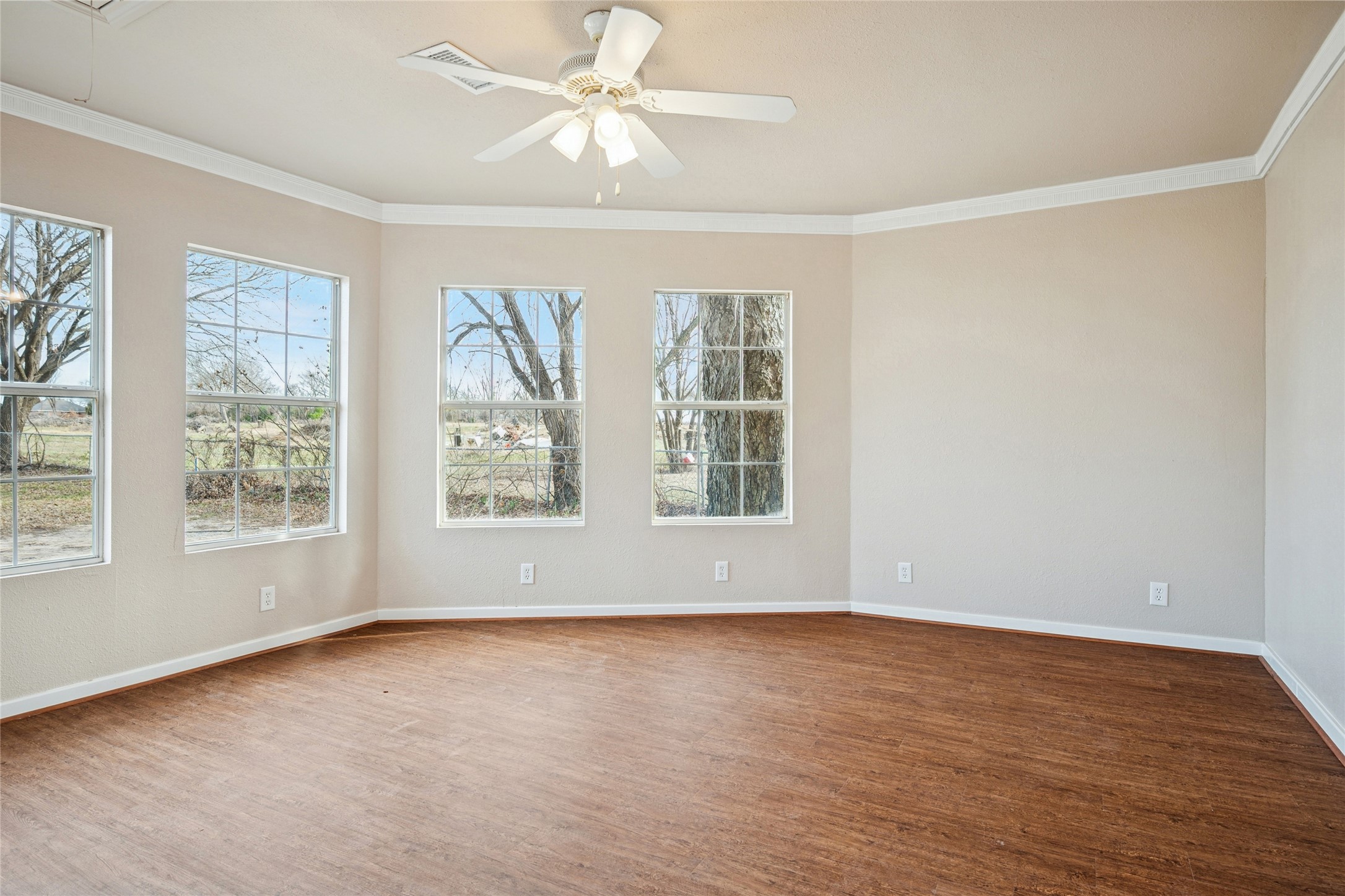 1705 E Bankhead Drive Weatherford TX 76086