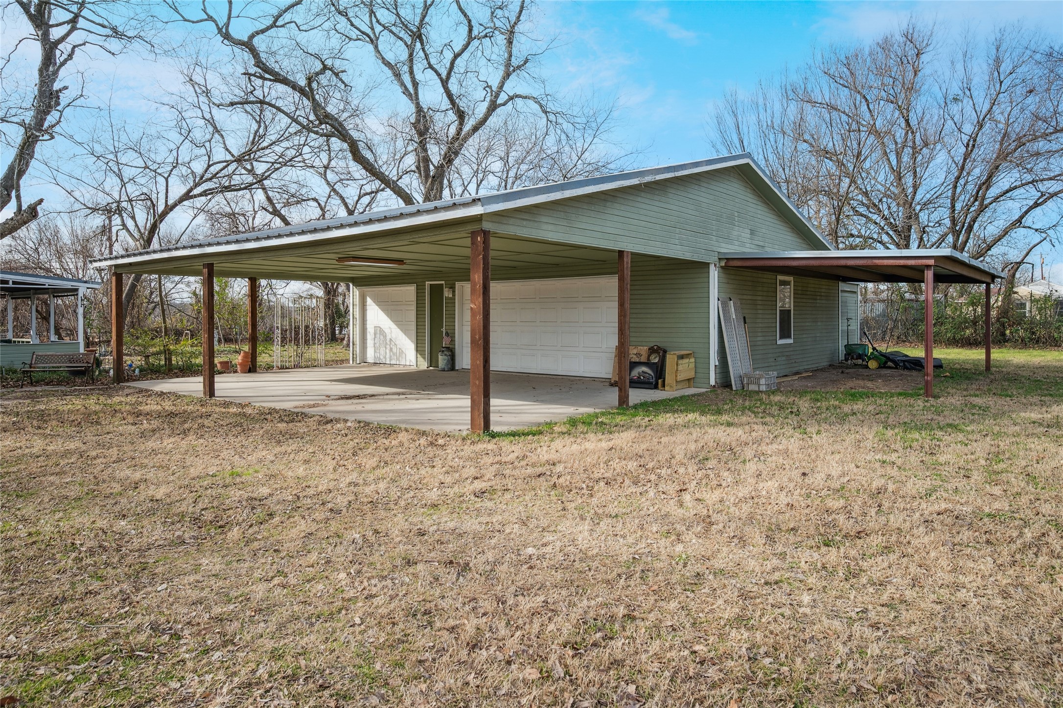 1705 E Bankhead Drive Weatherford TX 76086