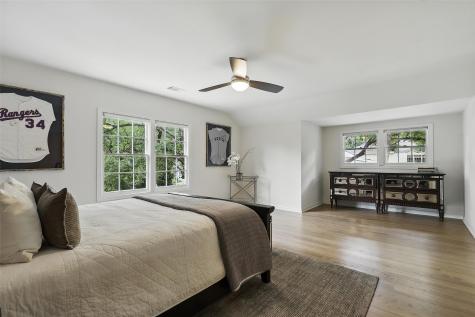 208 Rockwood Park Drive Fort Worth TX 76107