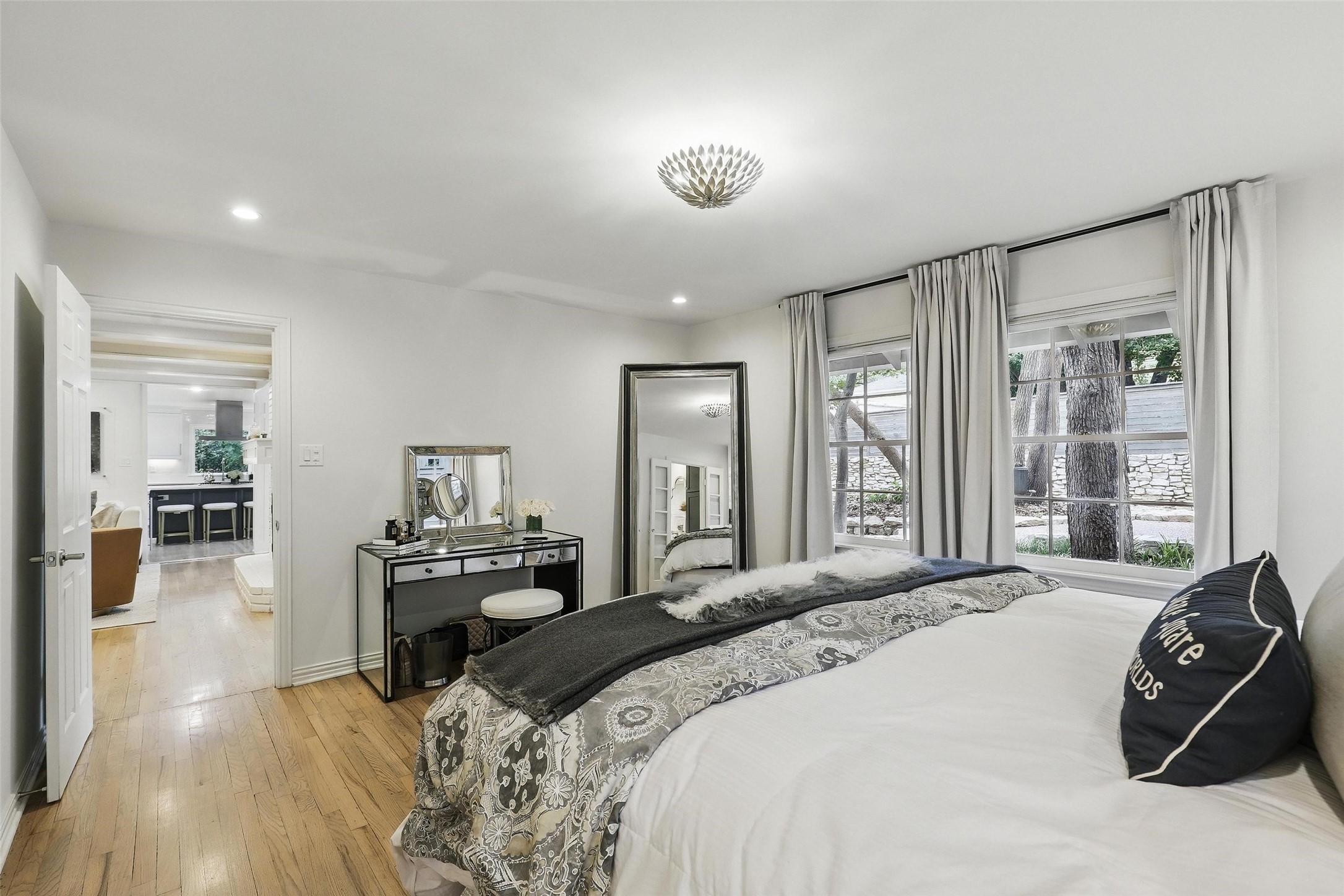 208 Rockwood Park Drive Fort Worth TX 76107