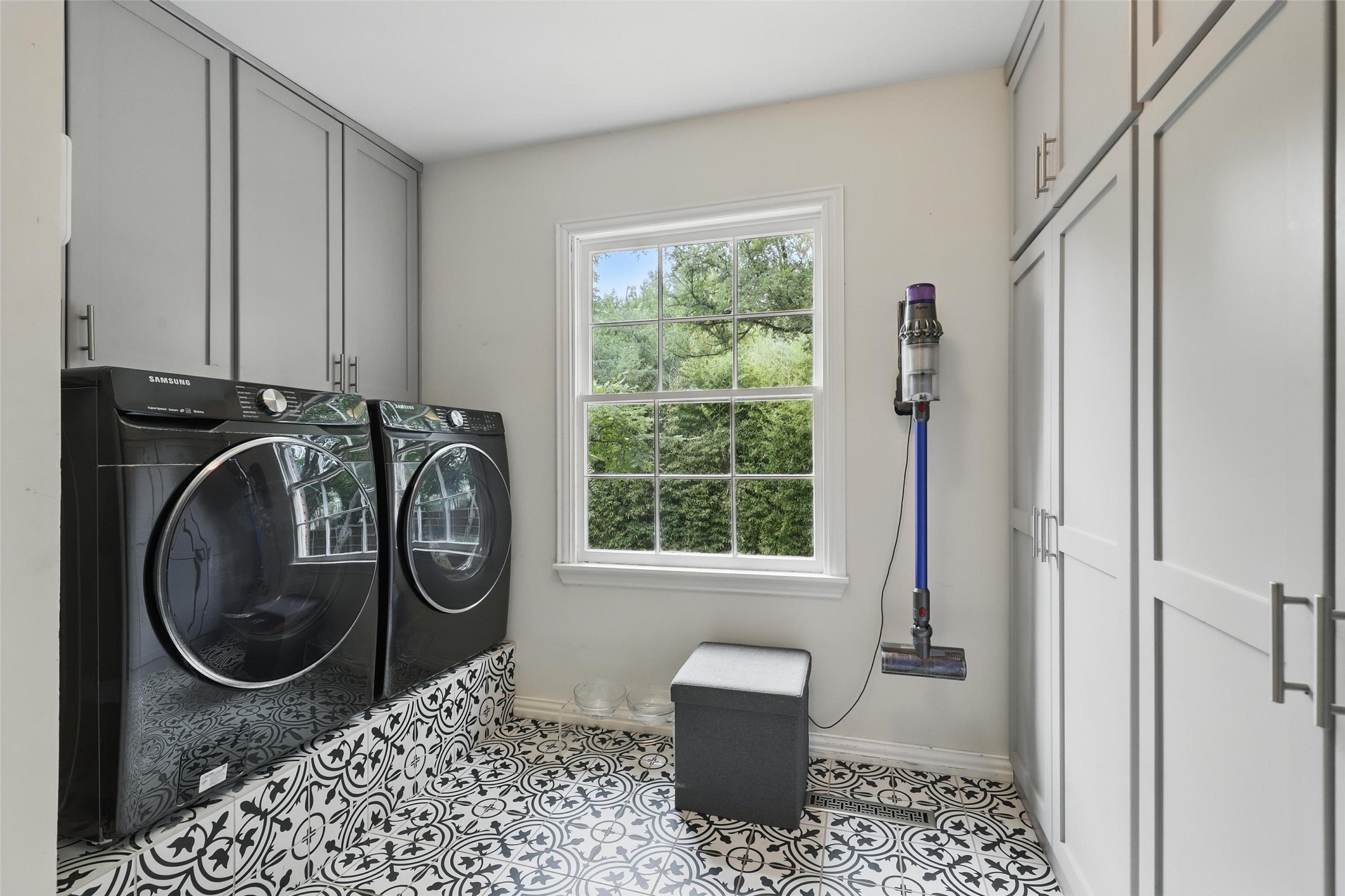 208 Rockwood Park Drive Fort Worth TX 76107