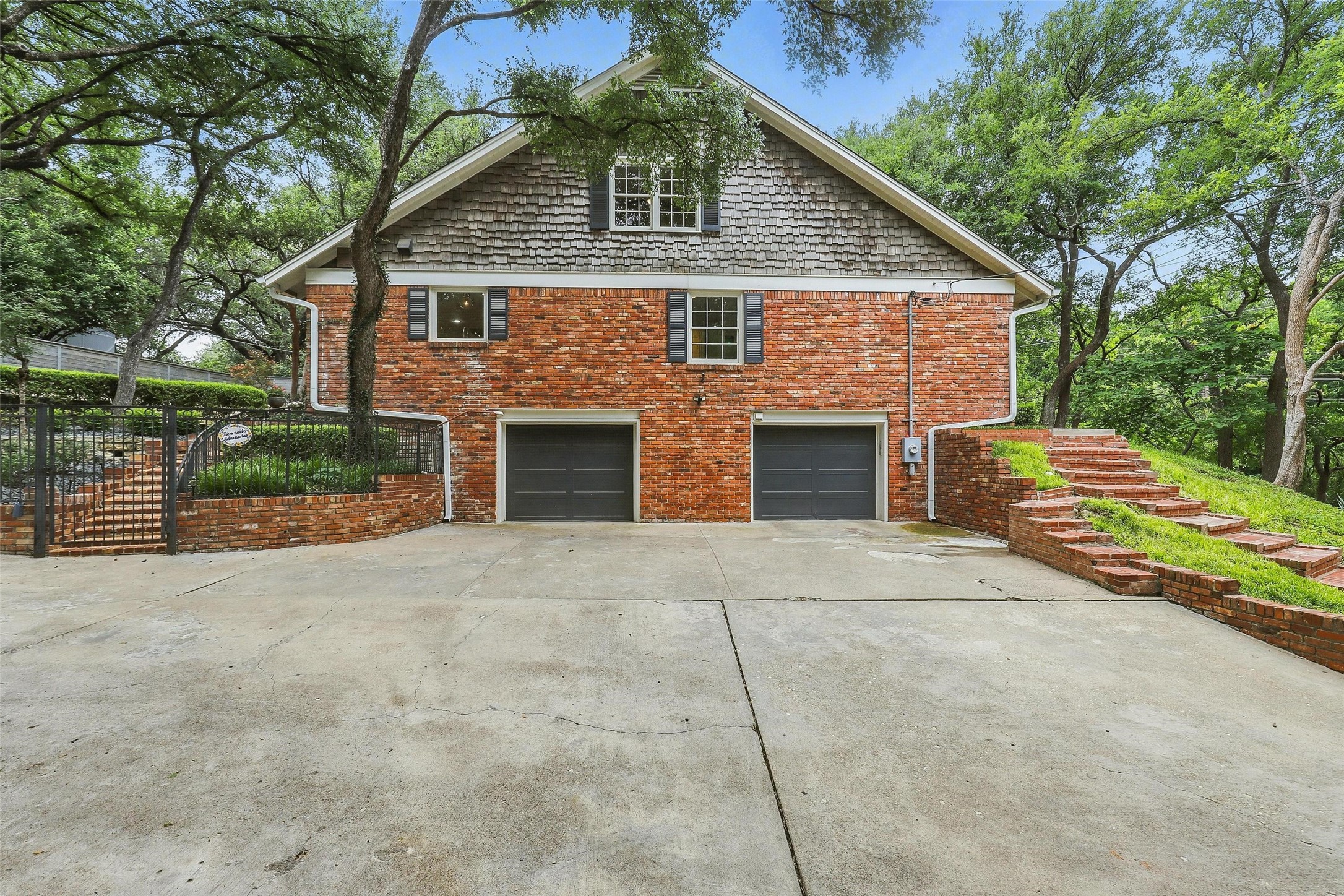 208 Rockwood Park Drive Fort Worth TX 76107