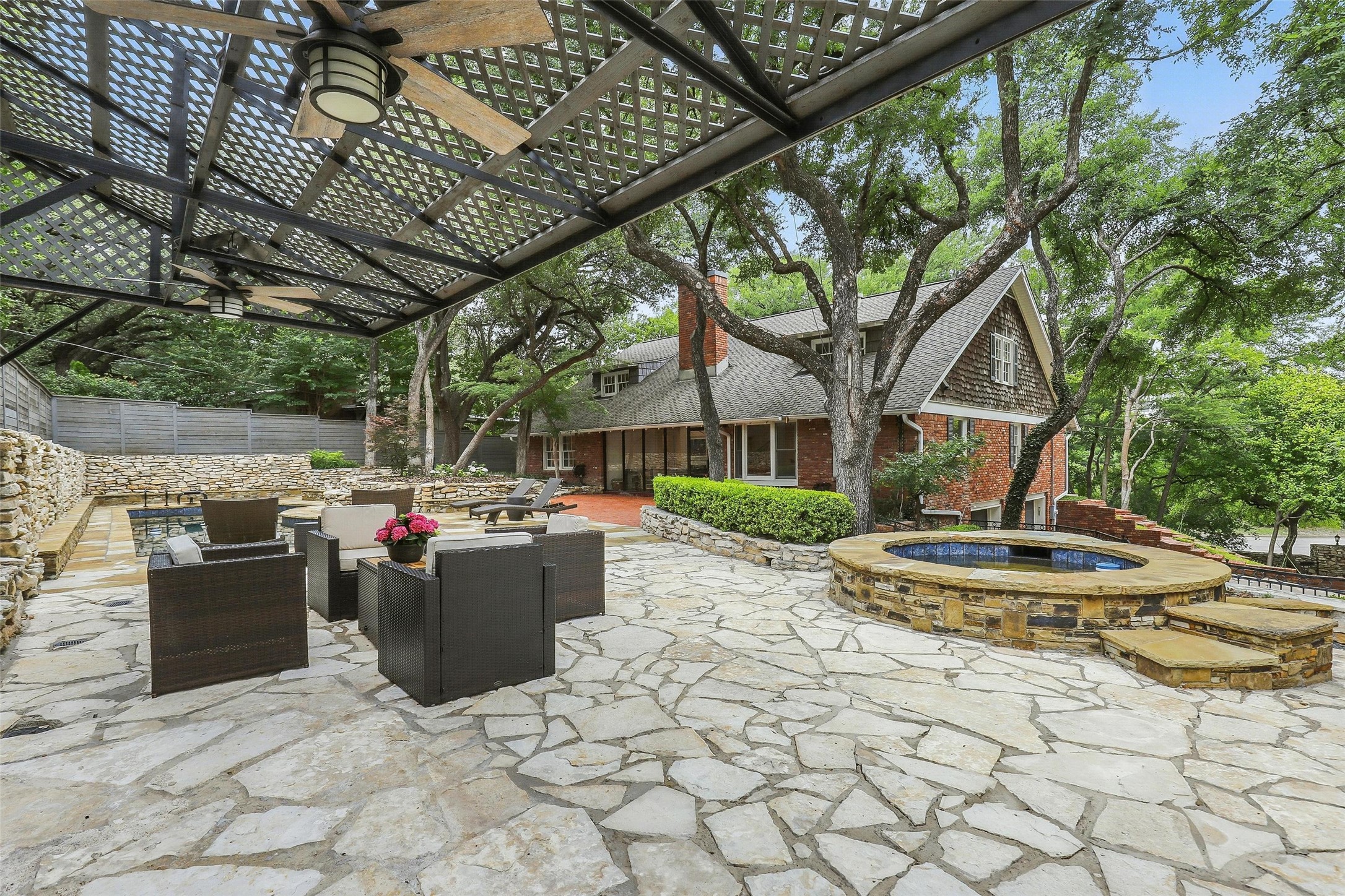 208 Rockwood Park Drive Fort Worth TX 76107