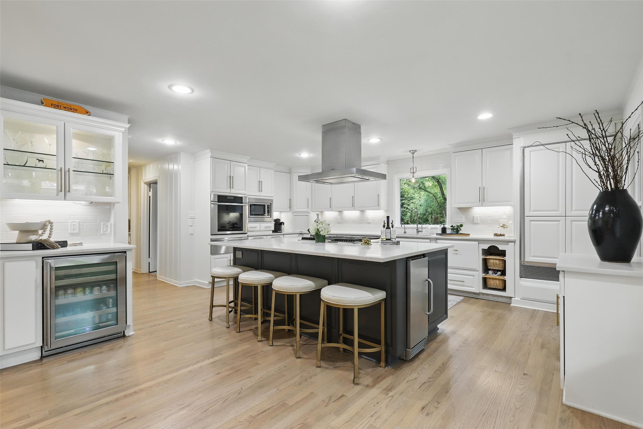 208 Rockwood Park Drive Fort Worth TX 76107