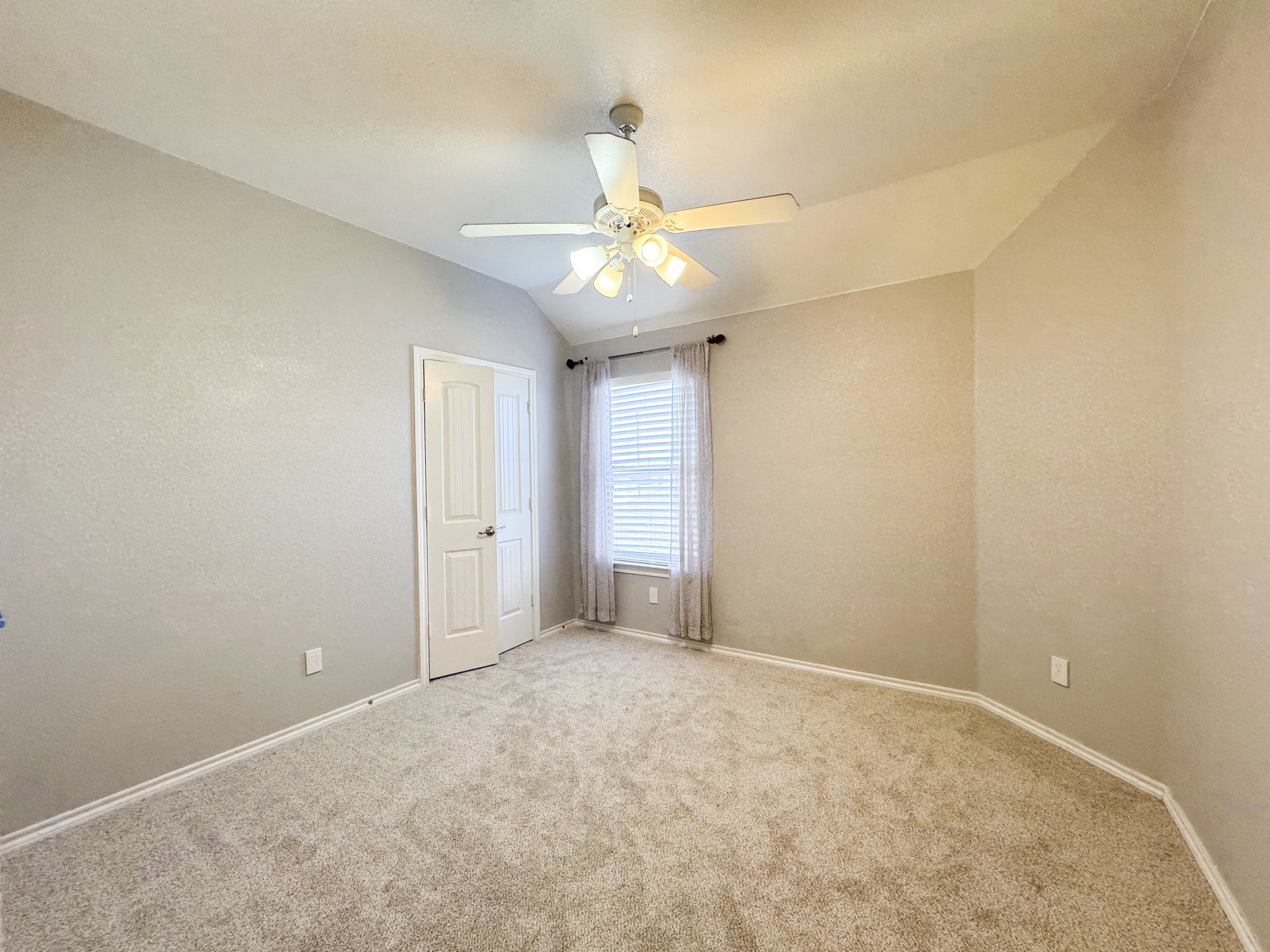 1929 Frosted Willow Lane Fort Worth TX 76177