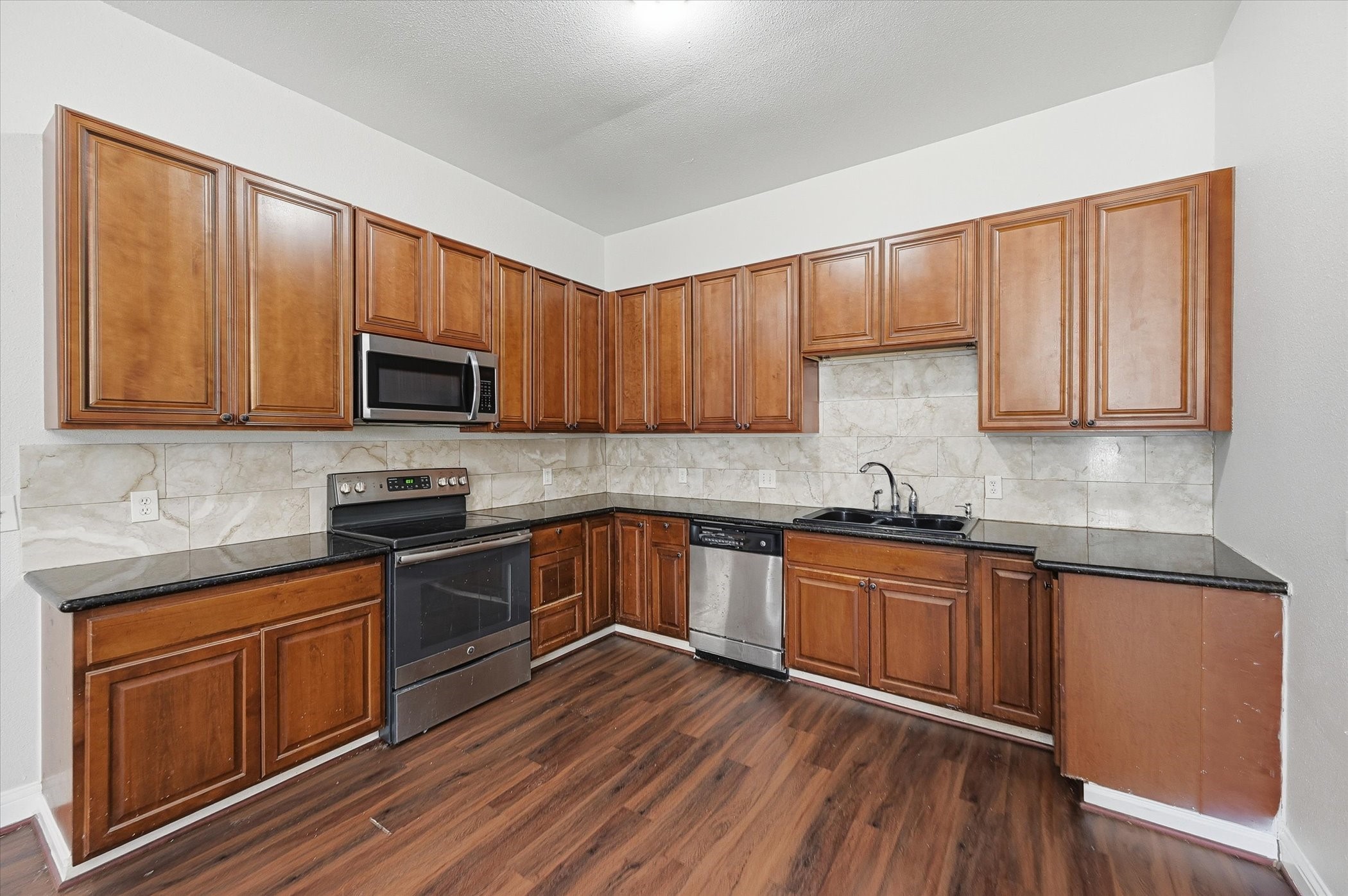 807 Wyatt Street Waxahachie TX 75165