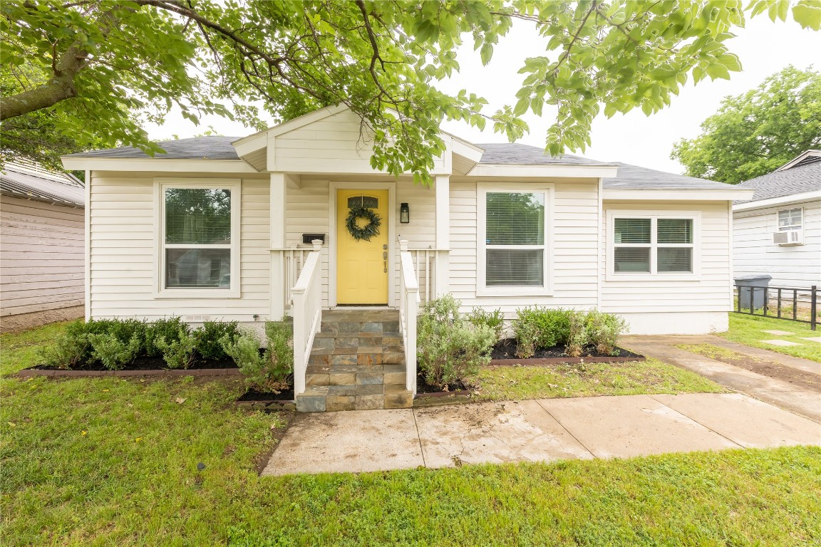 1818 Newport Avenue Dallas TX 75224