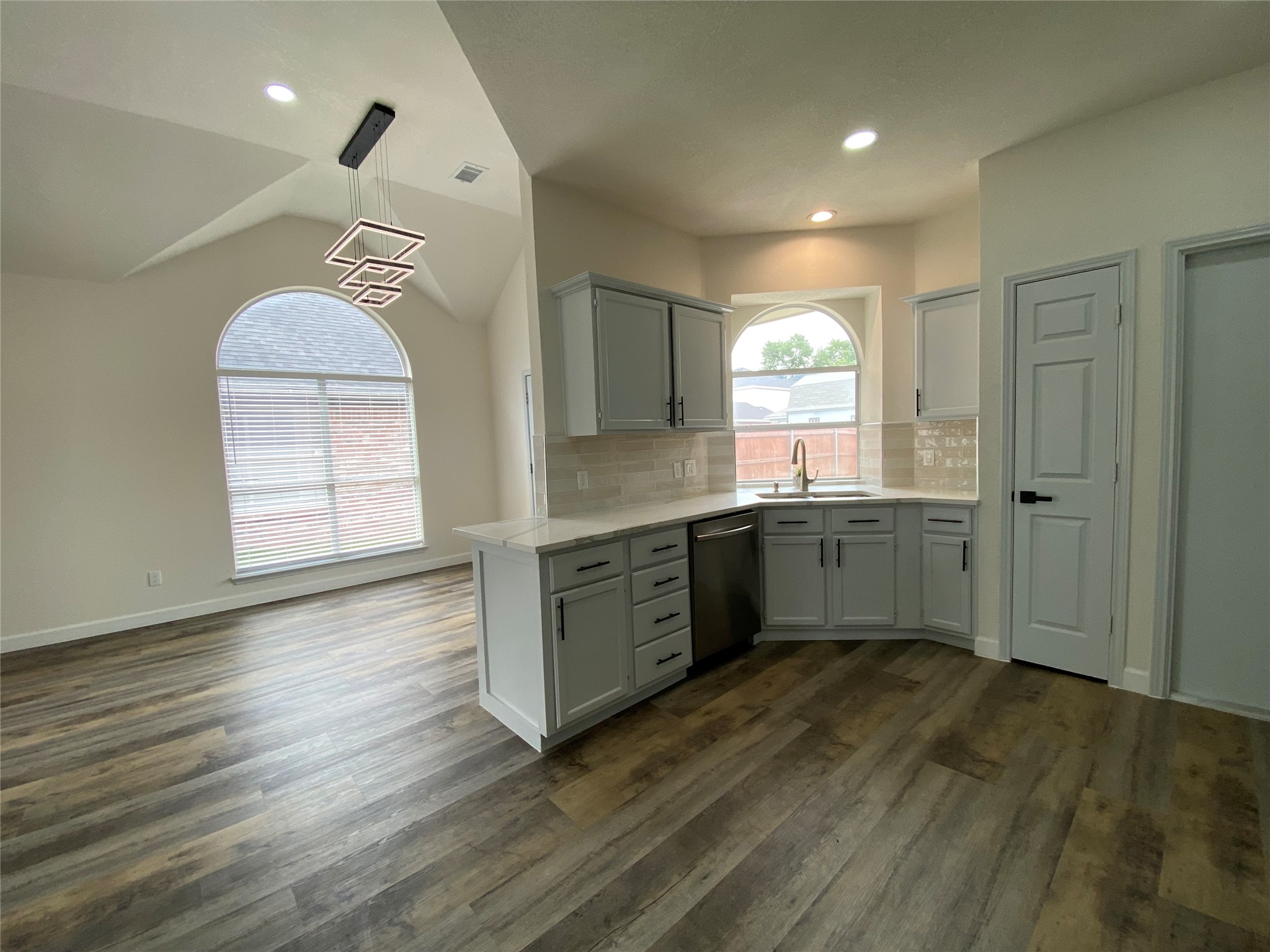 2800 Helen Lane Mesquite TX 75181