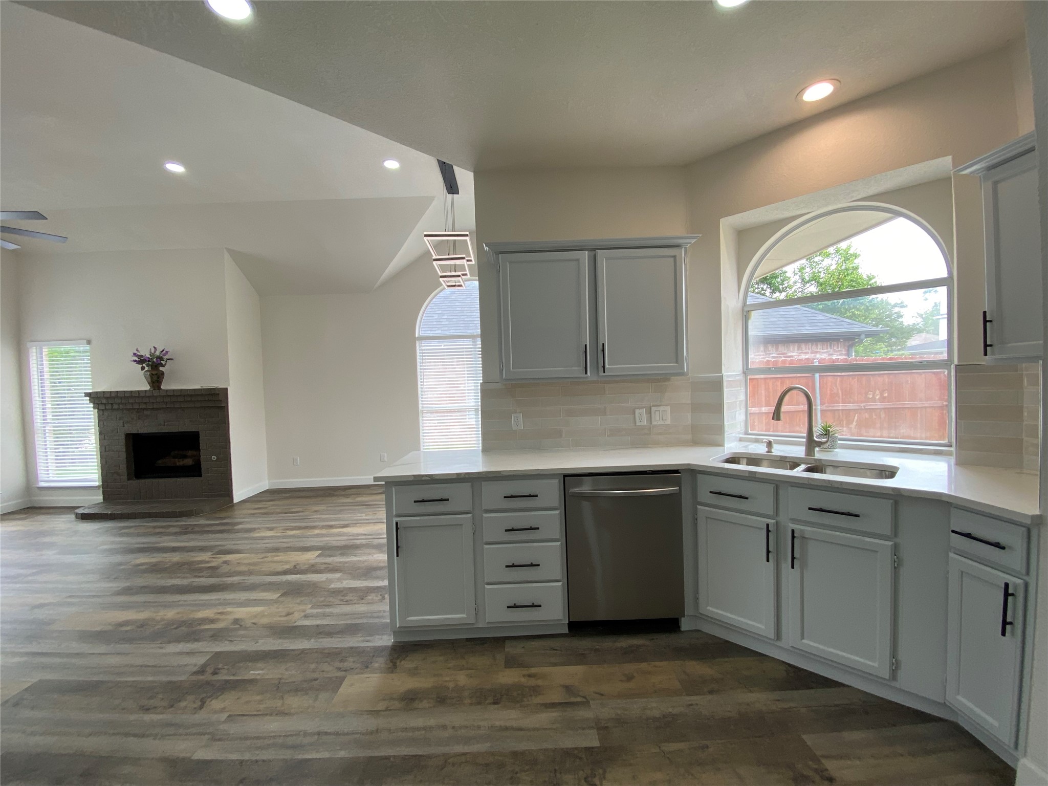 2800 Helen Lane Mesquite TX 75181